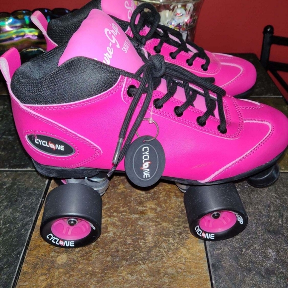 Sure Grip Cyclone Pink Skate - Picture 2 of 5